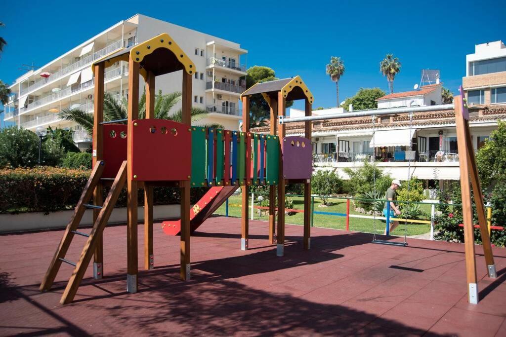 Carihuela Palace Torremolinos Exterior photo