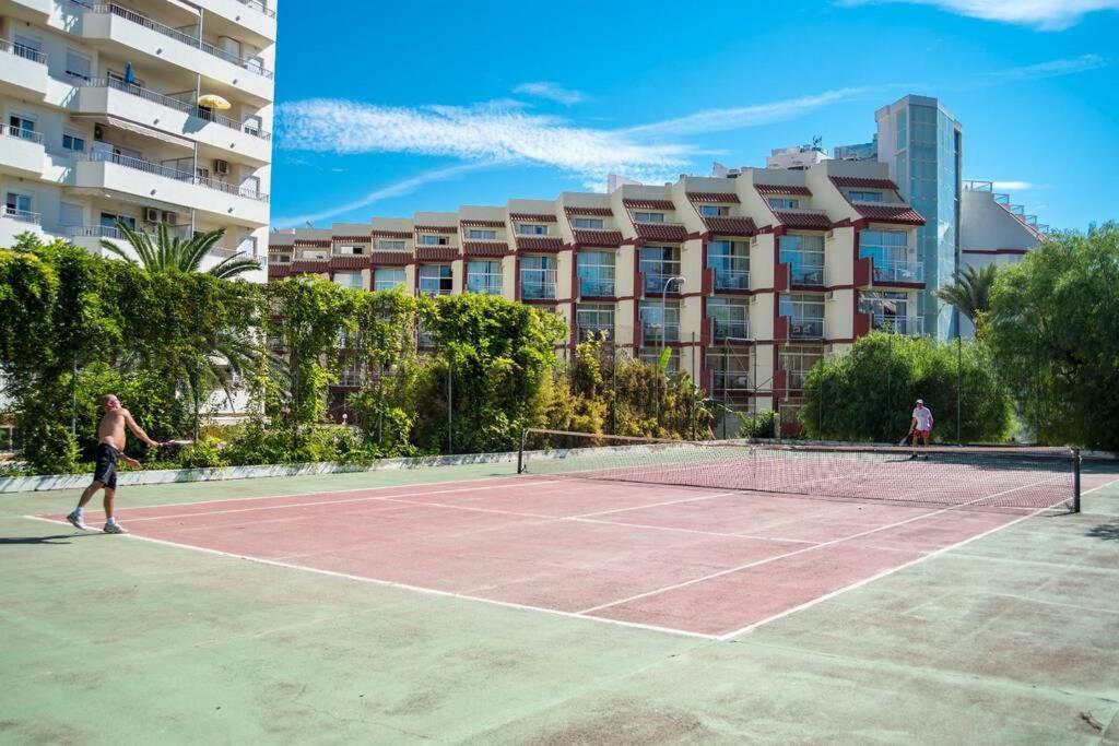 Carihuela Palace Torremolinos Exterior photo